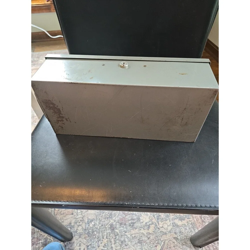 Vintage Merriam No. 8 Guardsman Metal Storage Box Rectangular Gray - No Key